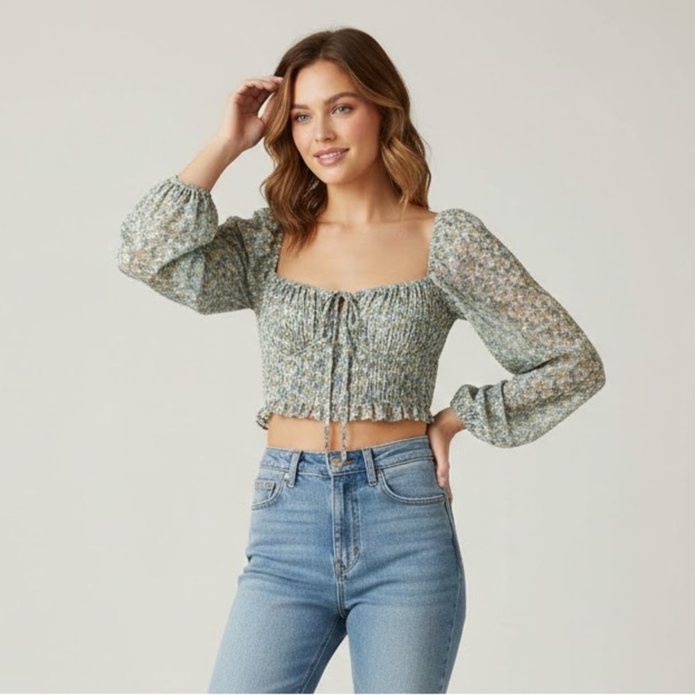 Storia Floral Smocked Crop Top in Green and Cream